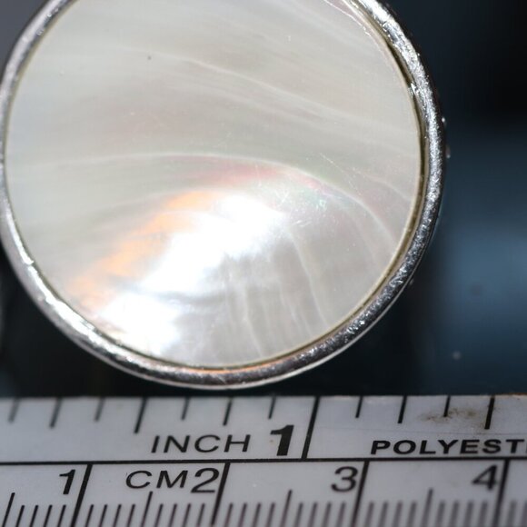 Ann Taylor Size 8 Oversized Mother of Pearl Ring with Rhinestone Edge - Picture 6 of 6